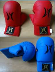 GANTS DE KARATE