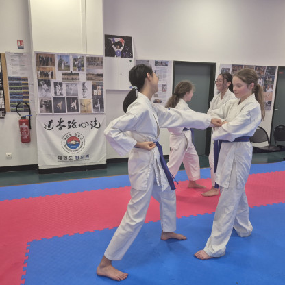 Cours Ados 8-12 ans